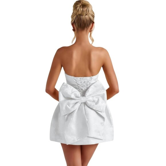 Short White Jacquard Satin Dress with Bow - Size 6 - Picture 3 of 10